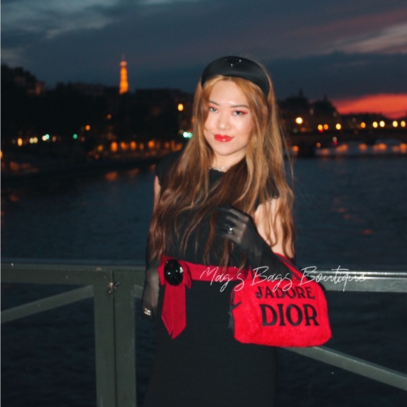 Chanel: Camellia Flower Bow Ribbon Tie Wool Dress (RARE) - Picture 15 of 16